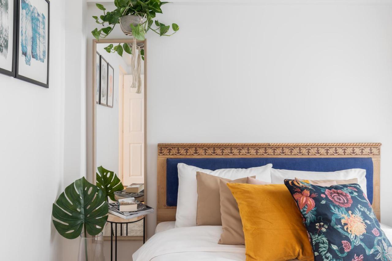 Eclectic 3 Bedroom Calea Victoriei By Urbanesq Bukarest Exterior foto
